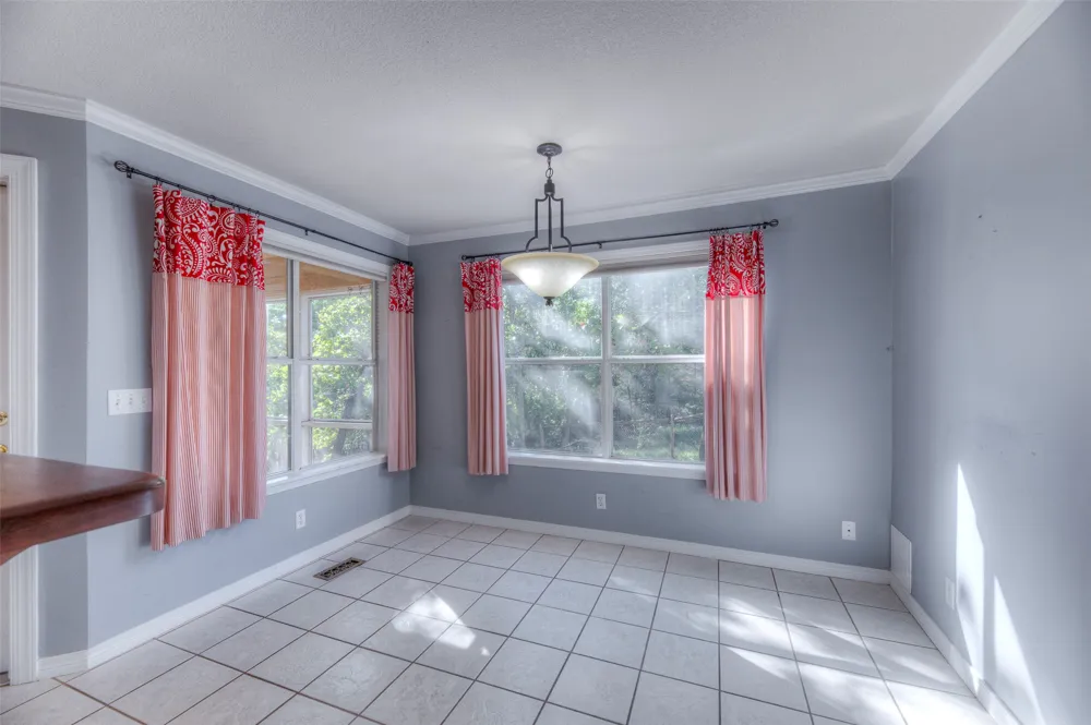 1033 S 263 WestAvenue Sand Springs, OK 74063