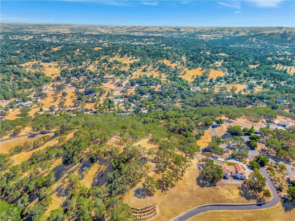 6452 Alta Pradera Atascadero, CA 93422