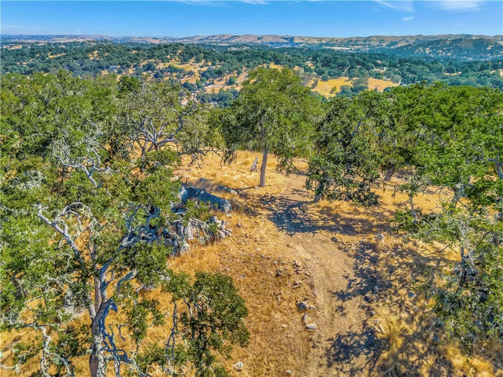 6452 Alta Pradera Atascadero, CA 93422