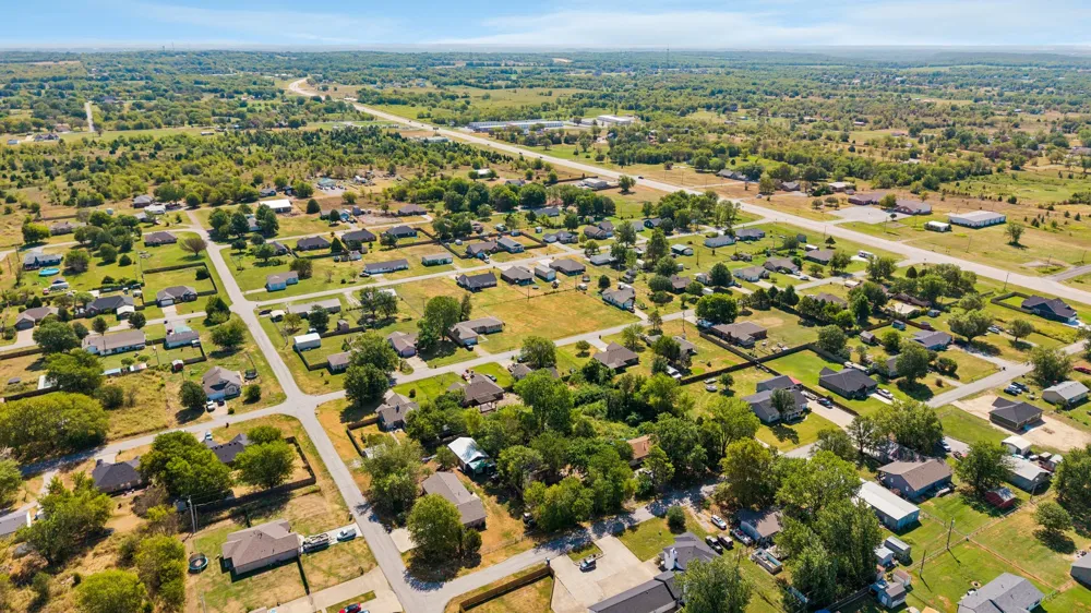 11743 192nd EastAvenue Collinsville, OK 74021