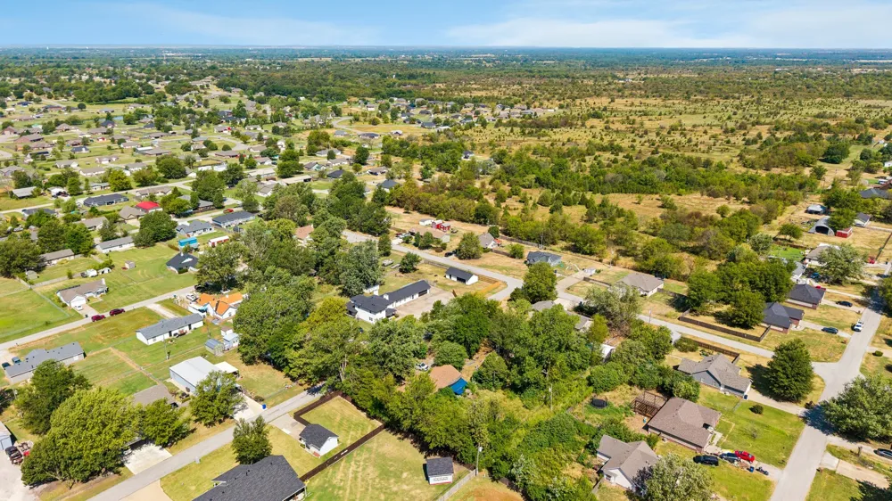 11743 192nd EastAvenue Collinsville, OK 74021