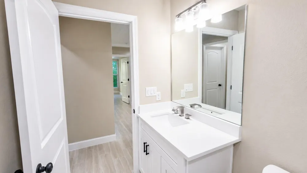 1206 Pinewood Lane Pasadena, TX 77502