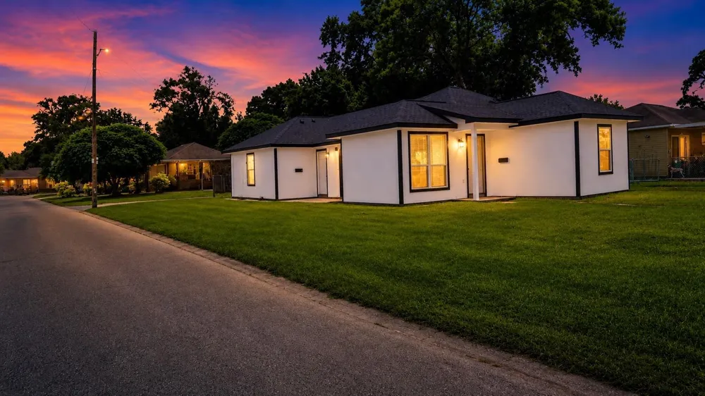 1206 Pinewood Lane Pasadena, TX 77502
