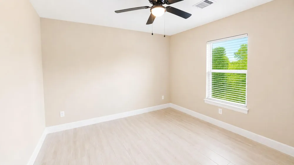 1206 Pinewood Lane Pasadena, TX 77502