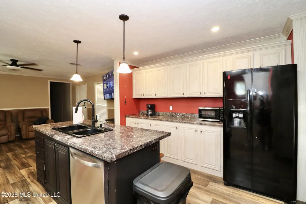 3368 Busy Corner Road Gloster, MS 39638