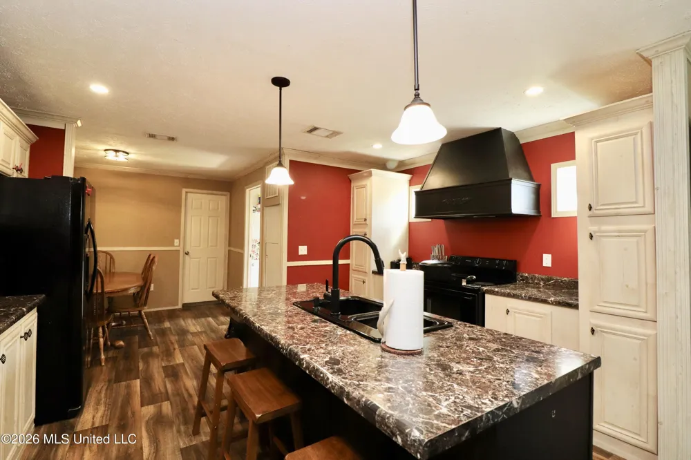 3368 Busy Corner Road Gloster, MS 39638