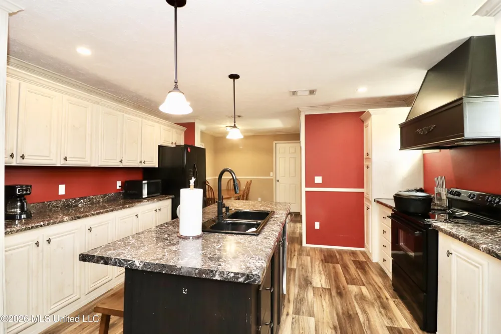 3368 Busy Corner Road Gloster, MS 39638
