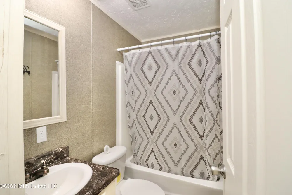 3368 Busy Corner Road Gloster, MS 39638
