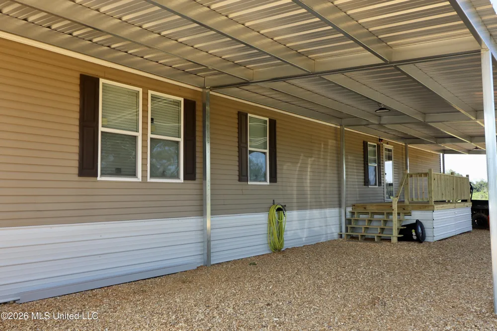 3368 Busy Corner Road Gloster, MS 39638