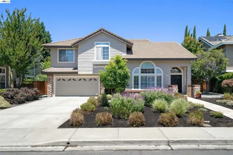 1024 Belleterre Dr