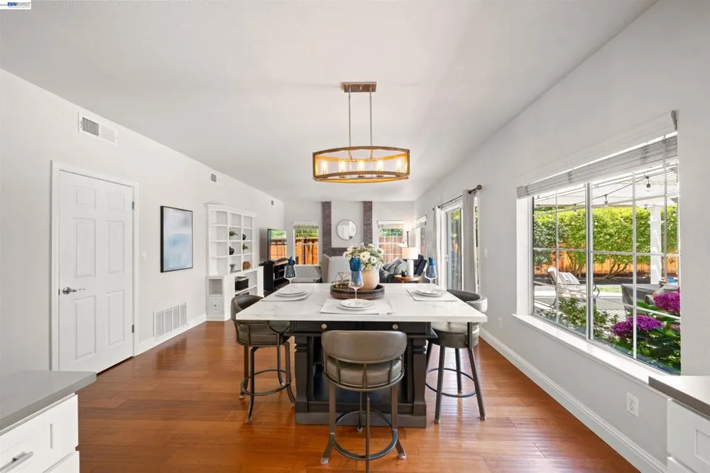 1024 Belleterre Dr Danville, CA 94506