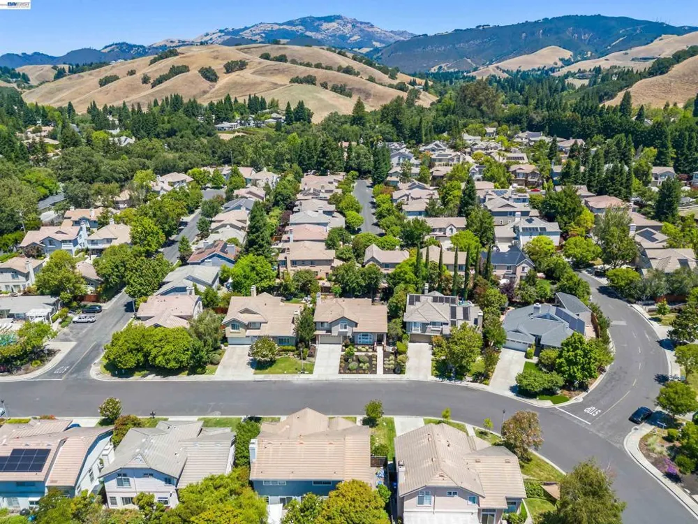 1024 Belleterre Dr Danville, CA 94506
