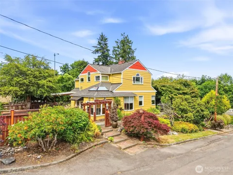 125 Olympic Way NW