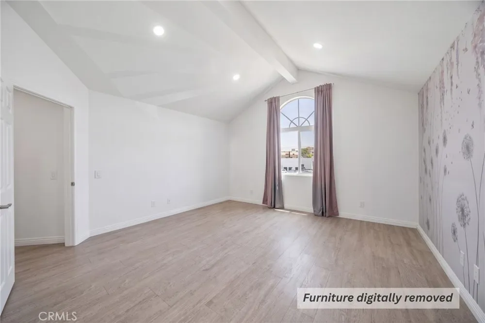 9864 California Avenue #18 South Gate, CA 90280