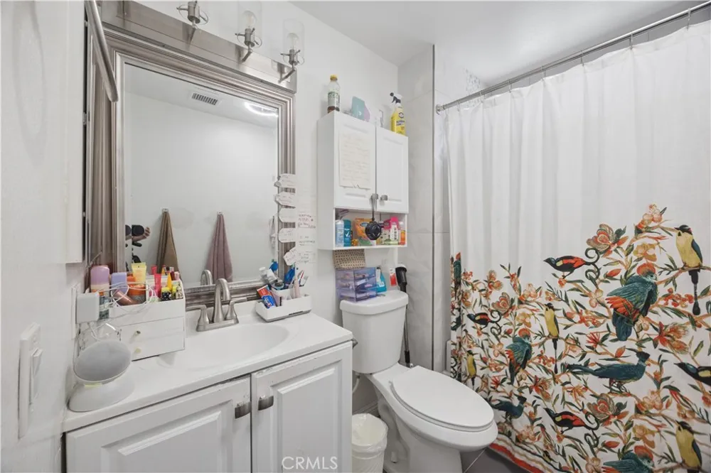 9864 California Avenue #18 South Gate, CA 90280