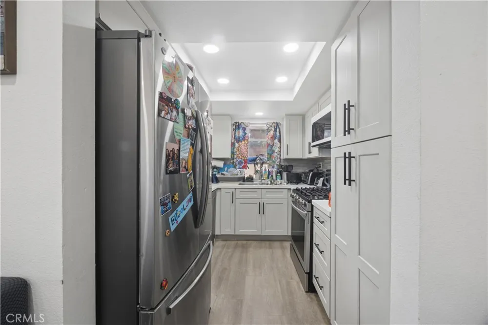 9864 California Avenue #18 South Gate, CA 90280