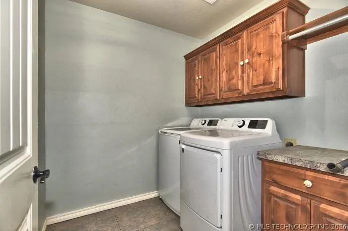 1810 S Stephanie Street Sapulpa, OK 74066