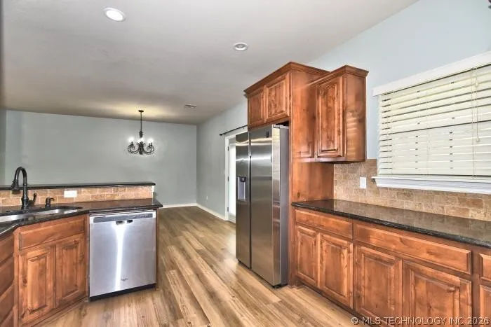 1810 S Stephanie Street Sapulpa, OK 74066
