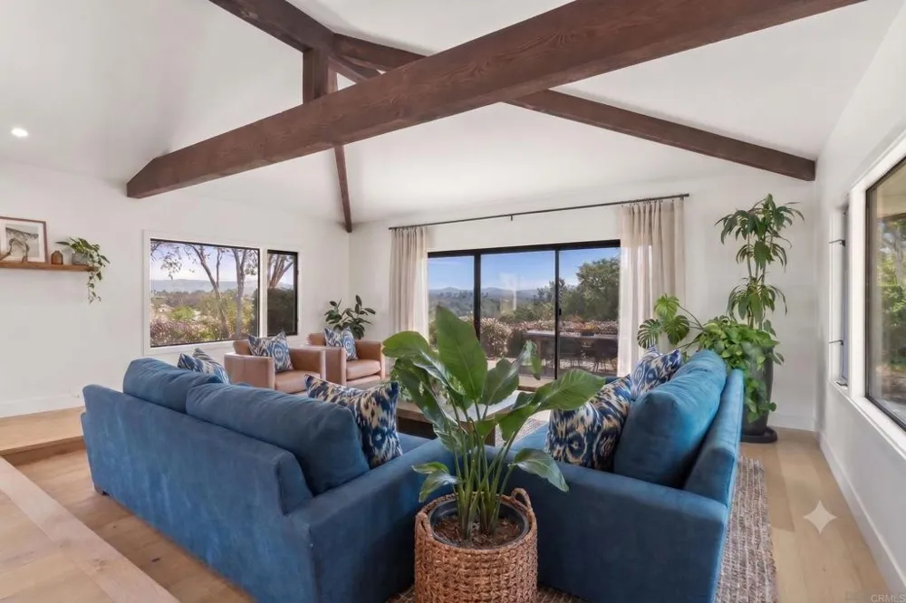 1097 Camino Alisos Fallbrook, CA 92028