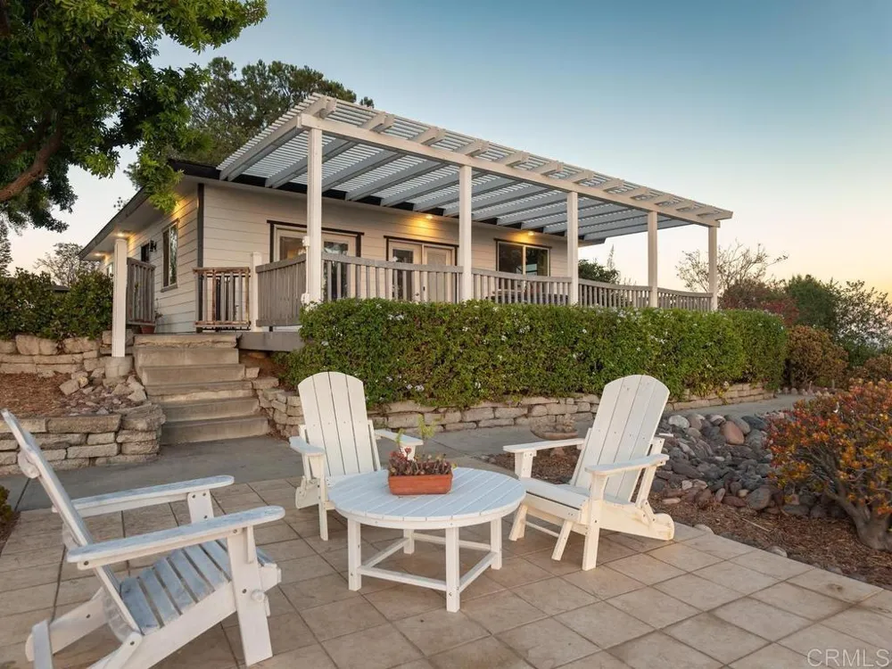 1097 Camino Alisos Fallbrook, CA 92028