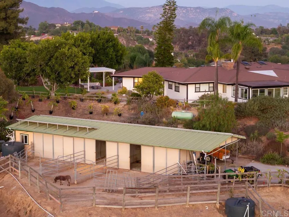 1097 Camino Alisos Fallbrook, CA 92028