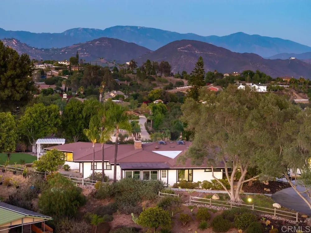 1097 Camino Alisos Fallbrook, CA 92028