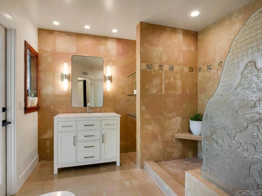 1097 Camino Alisos Fallbrook, CA 92028