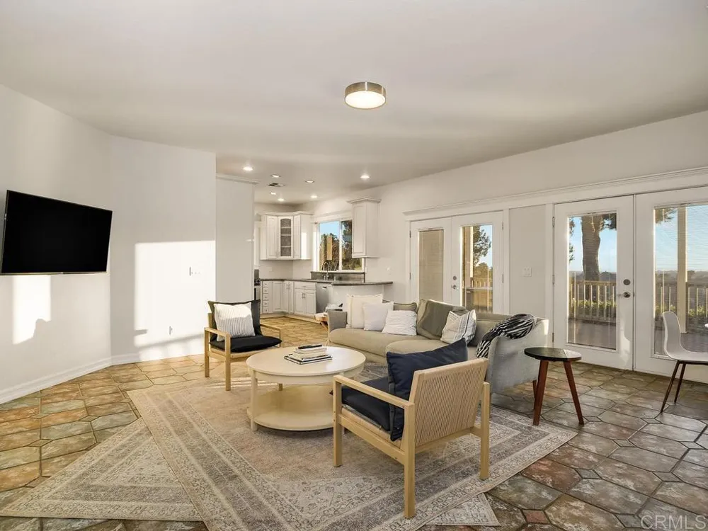 1097 Camino Alisos Fallbrook, CA 92028