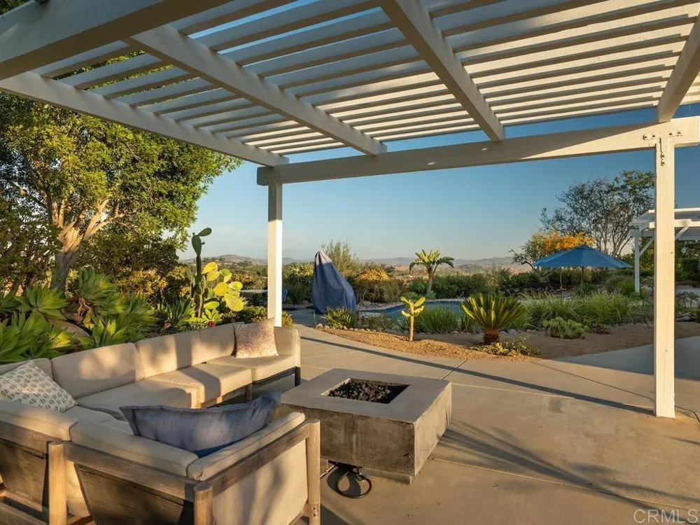1097 Camino Alisos Fallbrook, CA 92028