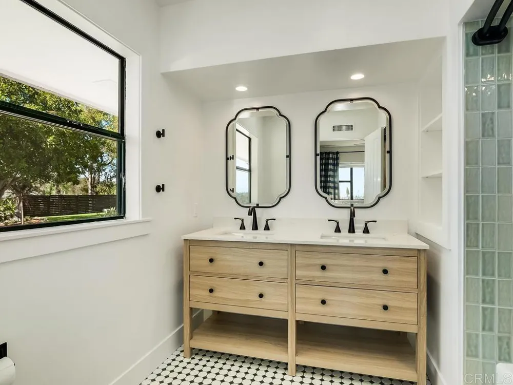 1097 Camino Alisos Fallbrook, CA 92028