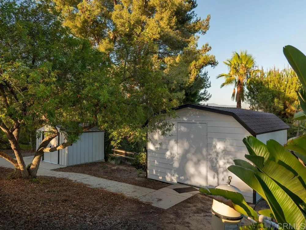 1097 Camino Alisos Fallbrook, CA 92028