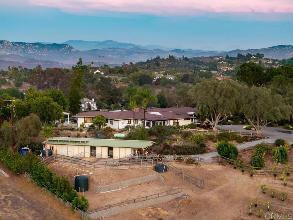 1097 Camino Alisos Fallbrook, CA 92028