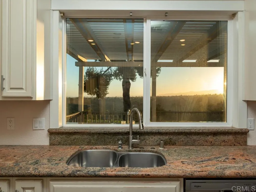 1097 Camino Alisos Fallbrook, CA 92028