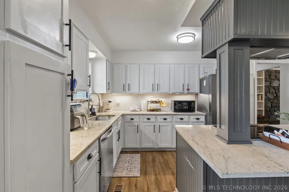 8722 E 74th Place Tulsa, OK 74133