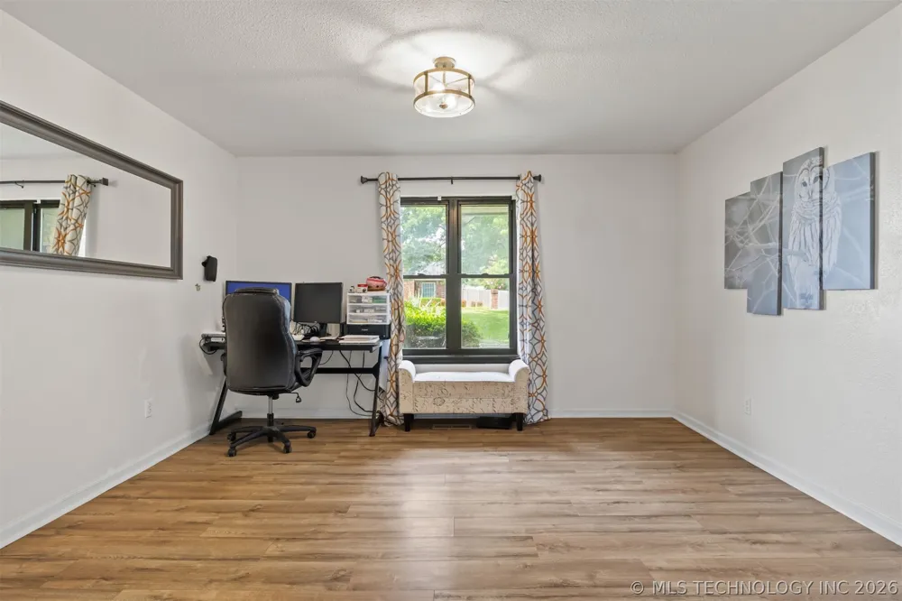 8722 E 74th Place Tulsa, OK 74133