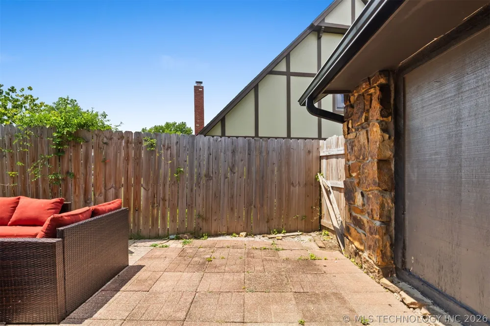 8722 E 74th Place Tulsa, OK 74133