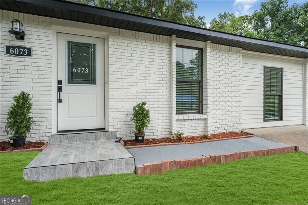 6073 Fieldcrest DR Morrow, GA 30260