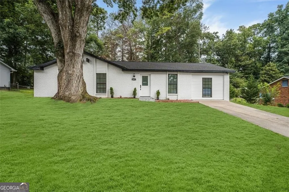 6073 Fieldcrest DR Morrow, GA 30260