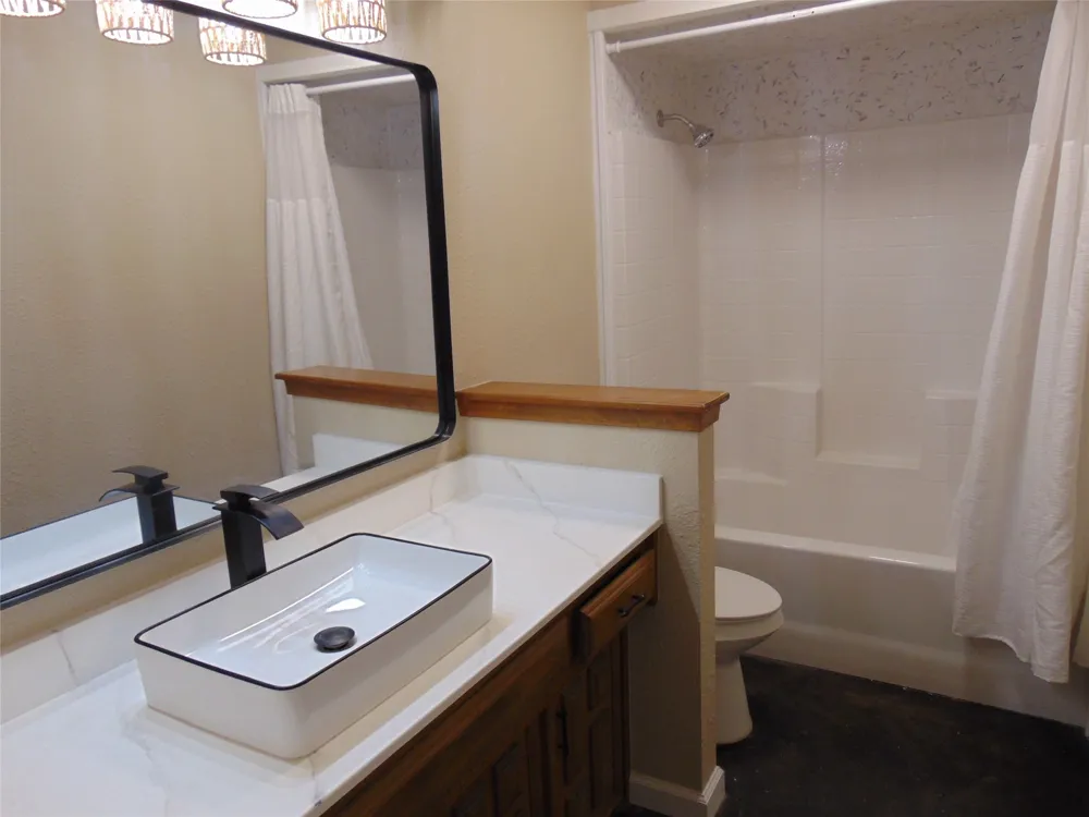 9 Whispering Lane Hickory Creek, TX 75065