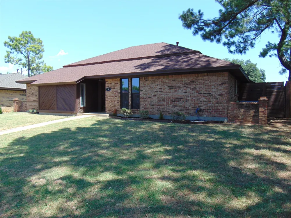 9 Whispering Lane Hickory Creek, TX 75065