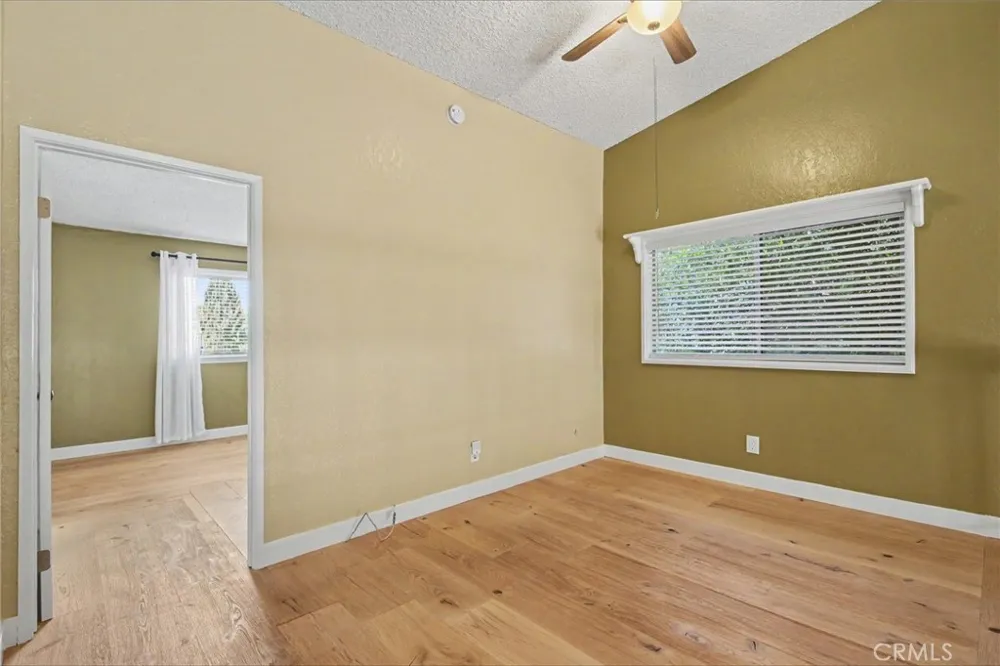 21019 Gresham St. #22 Canoga Park, CA 91304
