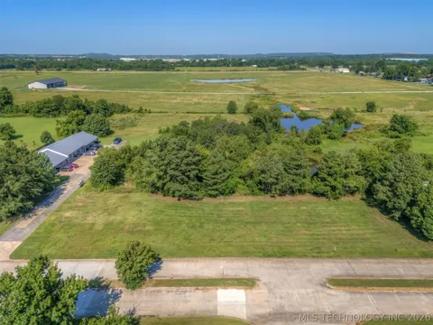 3 Orchard Parkway