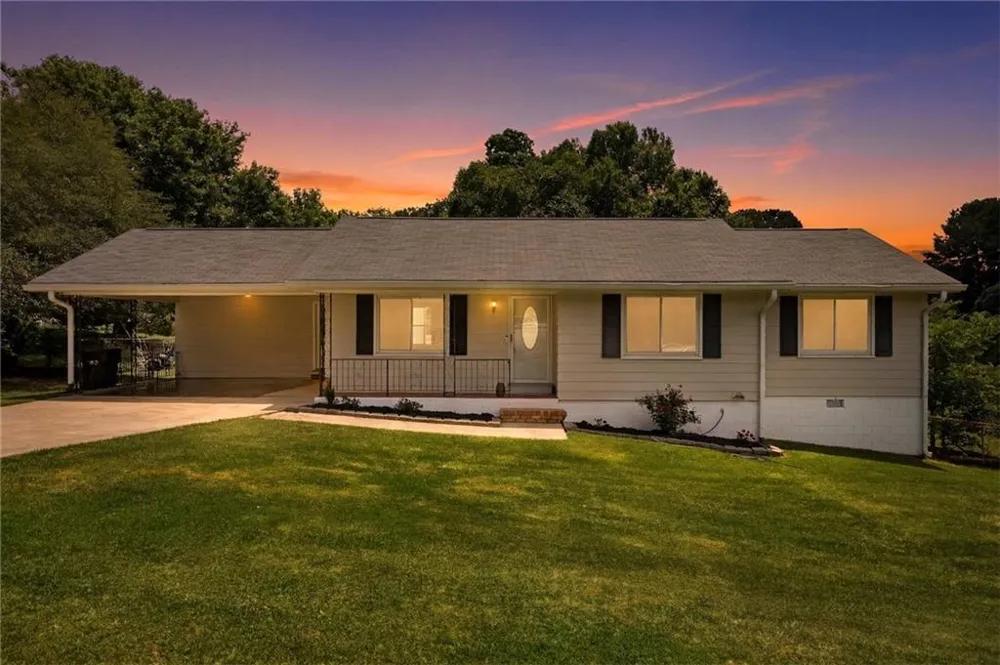 110 Point View Court Tyrone, GA 30290