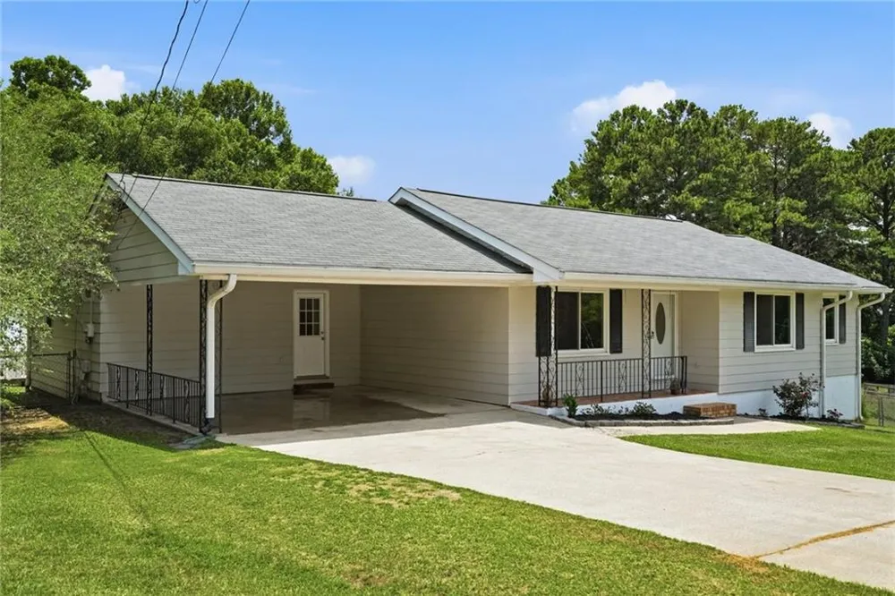 110 Point View Court Tyrone, GA 30290