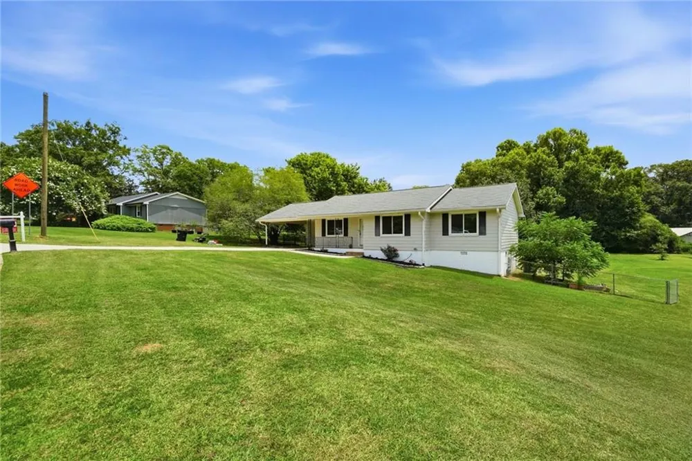 110 Point View Court Tyrone, GA 30290