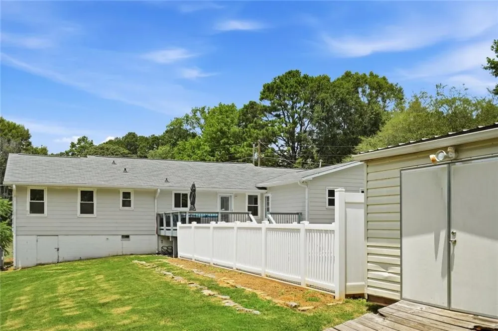 110 Point View Court Tyrone, GA 30290