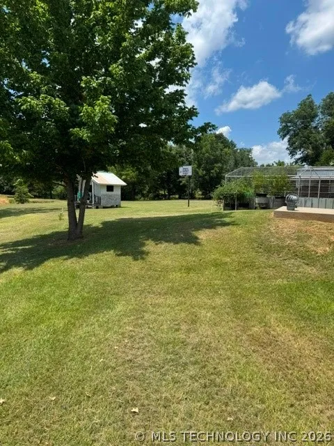 929 Hoover Road Durant, OK 74701