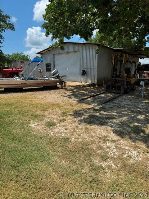 929 Hoover Road Durant, OK 74701