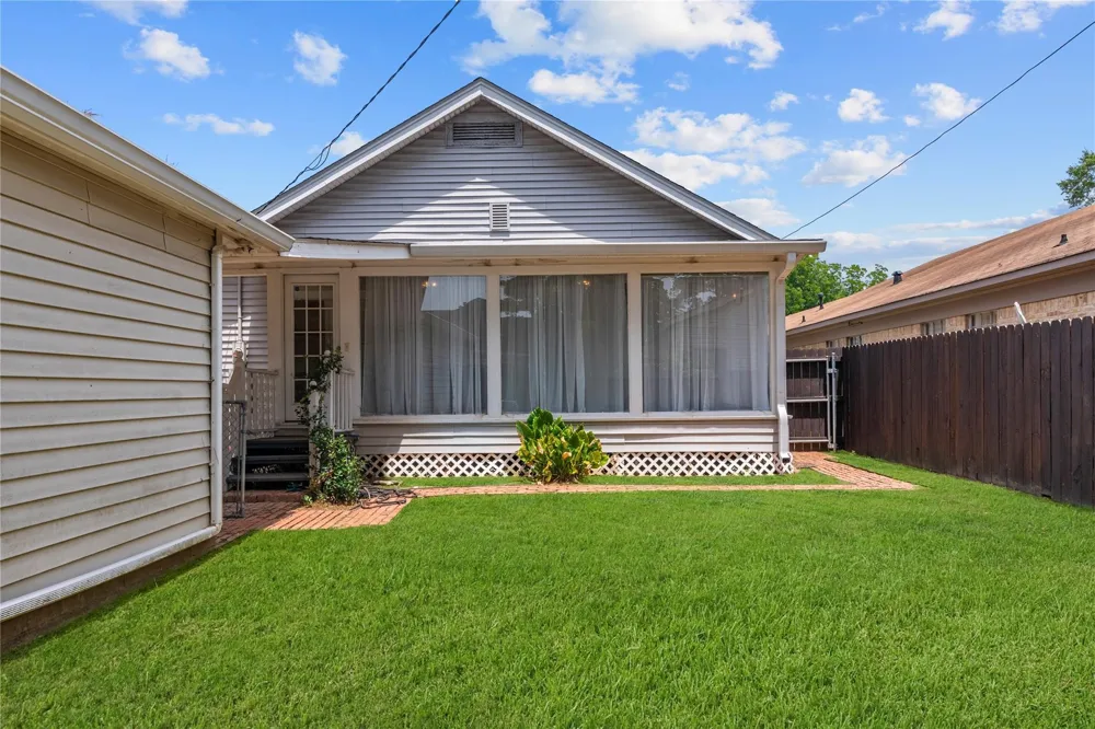 639 Ratcliff Shreveport, LA 71104
