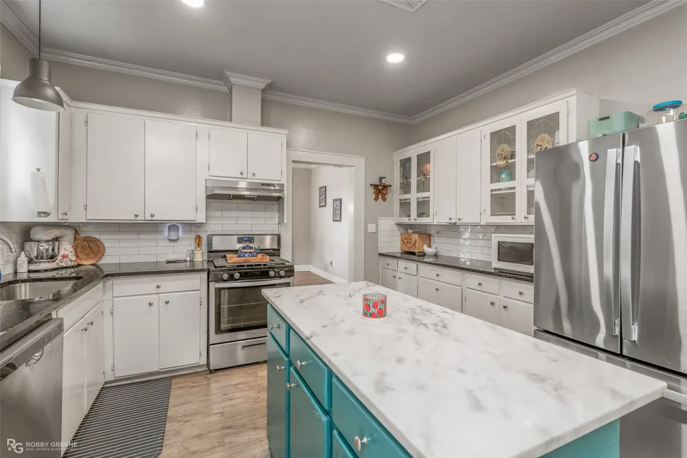 639 Ratcliff Shreveport, LA 71104
